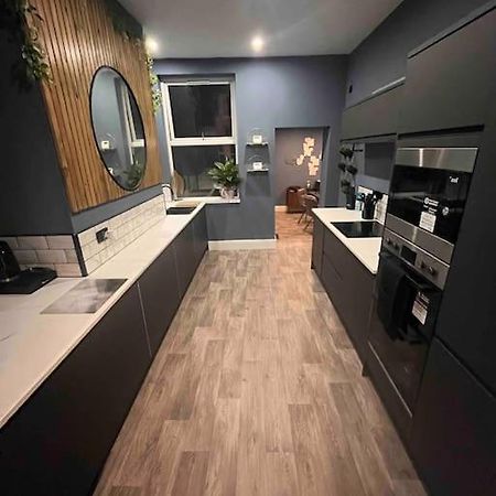 Modern 5 Bedroom Terraced Luxurious House Колвін-Бей Екстер'єр фото